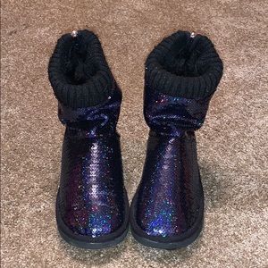 ✨PINK sequin boots✨